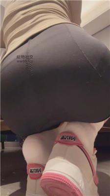 凹凸曼瑜伽裤白棉袜早些    241228-4