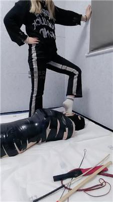 帝如烟捆绑强制踩踏/袜子塞嘴 bf48796