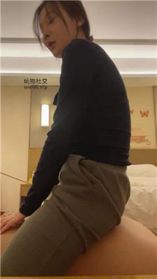 白兔夜跑后强迫哥哥闻鞋袜 JS241226-48