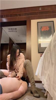 缈缈车模S-长靴美腿强迫舔 JS241226-44