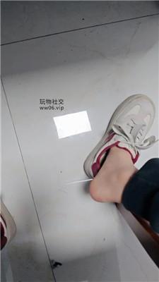 玉主子办公室开发男同事做狗 JS241227-9