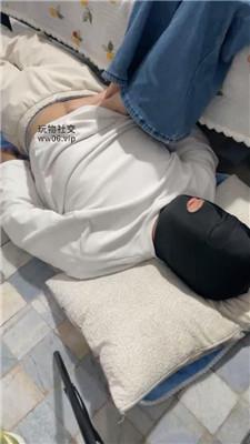 小胖墩白袜脚玉足蹂躏踩家奴 JS241227-6