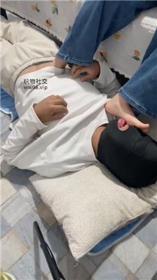 小胖墩白袜脚玉足蹂躏踩家奴 JS241227-6