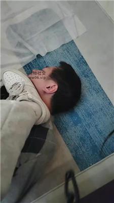 阿漾超脏空军一号全体重踩踏 bf48739