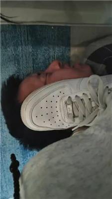 阿漾超脏空军一号全体重踩踏 bf48739