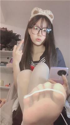 鹿可白丝jk炸京    241226-7