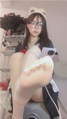 鹿可白丝jk炸京    241226-7