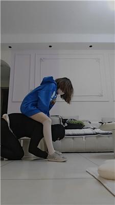 陶拉大人白丝诱惑踢踹-体验各种刑具-骑马 bf48736