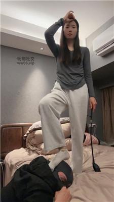 猴歌白袜脚碾压踩虐/坐脸窒息 bf48612