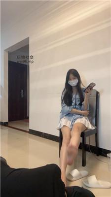 甜恬狂舔素人妹妹脚丫 bf48616