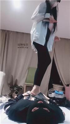 羽唯毛拖鞋捂了一天的脚强迫舔 JS241223-12