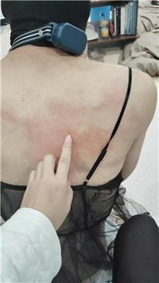 宝宝大人s白袜+高跟踩虐变装奴/电击项链 JS241224-19