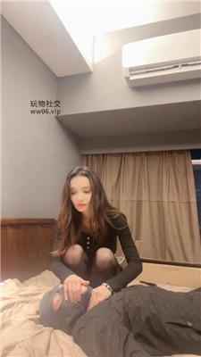 Annaa狂抽耳光/手捂掐脖窒息/黑丝脚踩/腿绞 bf48634