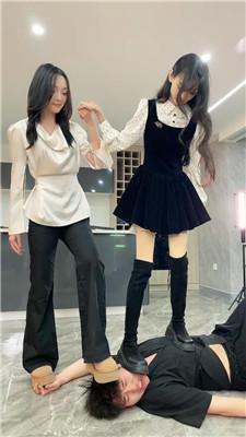 麋鹿银儿新素人系列2-踩头脸/断头骑坐头 bf49139