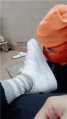 【爱秀套图】【奇了怪了】骑马鞭打/小白鞋棉袜气味辱JS250108-1