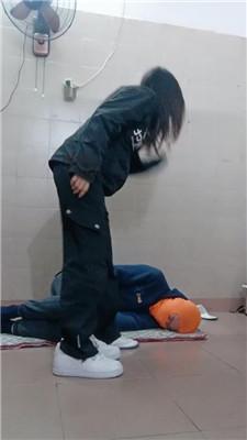 奇了怪了骑马鞭打/小白鞋棉袜气味辱 JS250108-1