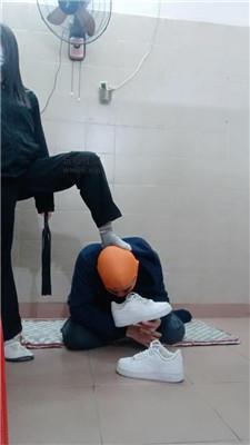 奇了怪了骑马鞭打/小白鞋棉袜气味辱 JS250108-1