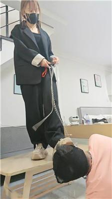 淡颜脏鞋踩踏喂食/衣柜囚禁/堵嘴抽耳光双视角版 JS250107-45