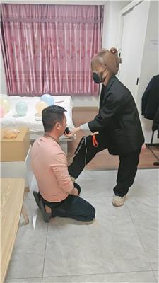 淡颜脏鞋踩踏喂食/衣柜囚禁/堵嘴抽耳光双视角版 JS250107-45