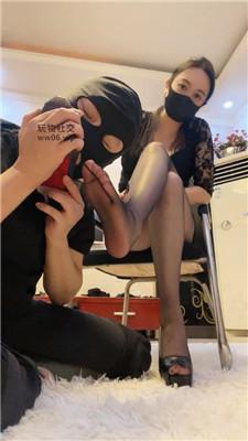 颜主沉浸式-高跟黑丝美腿虐杀 bf49098