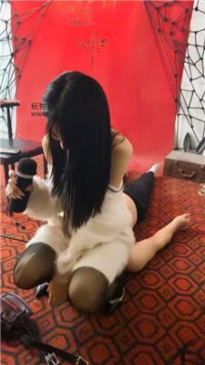 织羊精神小妹胯下辱-鞭打/高跟黑丝踩虐 bf49116