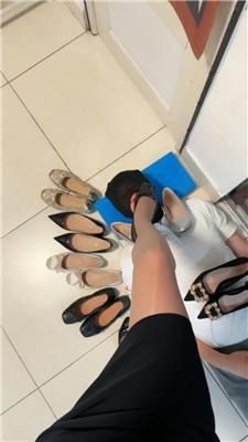 苒溪空姐S-换多双鞋全体重踩踏 bf49103