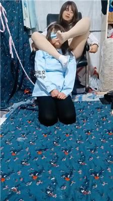 伪娘和人妻白棉袜+肉丝脚恋足狂舔 JS250107-18