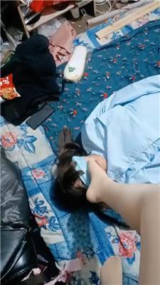 伪娘和人妻白棉袜+肉丝脚恋足狂舔 JS250107-18