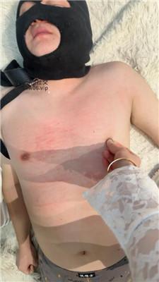 uus抽耳光/长靴踢踹踩踏/滴蜡虐乳/喂食呕吐物 bf49123