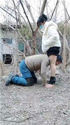 沐颜户外公开处刑bt跟踪狂双视角版 JS250105-7