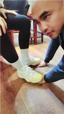 西北傻子学生主-脏鞋白袜茶室玩虐老板/雪地训 bf49050