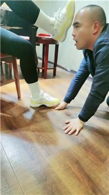 西北傻子学生主-脏鞋白袜茶室玩虐老板/雪地训 bf49050