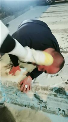 西北傻子学生主-脏鞋白袜茶室玩虐老板/雪地训 bf49050