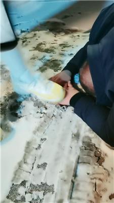 西北傻子学生主-脏鞋白袜茶室玩虐老板/雪地训 bf49050