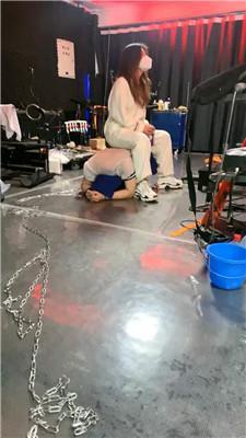 翊遥大大吊绑重度鞭打CD奴完整版 bf49047