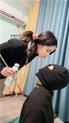 小凤梨坐脸窒息/丝袜美腿蹂躏踩 bf49041