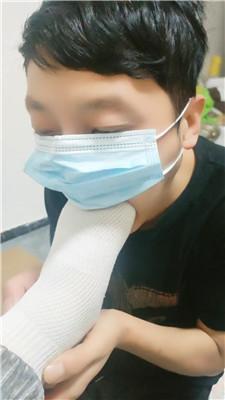 小曦原味白袜脚插嘴狂舔 JS250106-6