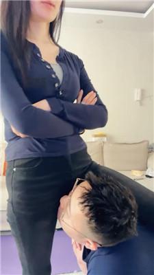 埋汰瑜伽裤女神S-玉足蹂躏奴 JS250106-9