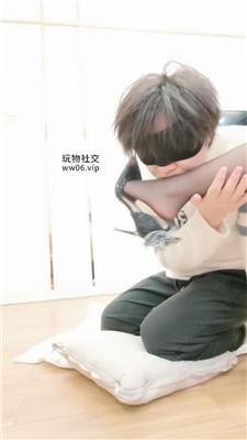 广西木木双S-轮流骑马抽耳光/加官窒息双视角版 bf49055