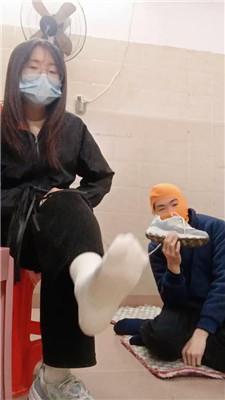 奇了怪了运动鞋白袜气味辱/鞭打 JS250106-4