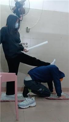 奇了怪了白袜脚踩踢踹虐打 JS250104-9