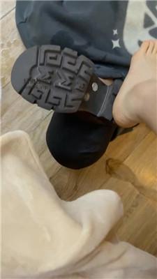 九月袜子泡水品尝-皮鞋白袜踩/玉足狂舔 JS250104-23