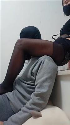 思纯黑丝高跟踩虐贱奴才 bf48989