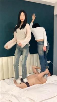 千千双S-高跟+小白鞋+白袜全体重踩踏 bf49371