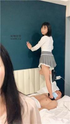 千千双S-高跟+小白鞋+白袜全体重踩踏 bf49371