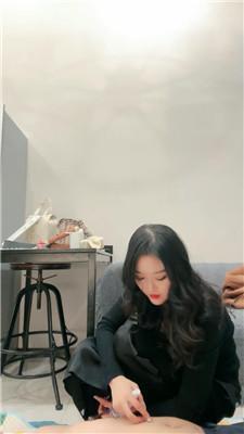 牙乖乖御姐范S用美腿诱惑男友做奴 bf49369