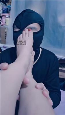 朝朝近距离-酸臭裸足蹂躏狗脸下 JS250114-24