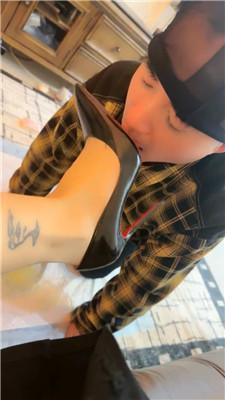 舒钰赏赐圣水泡面/跪舔黑丝高跟 bf49438