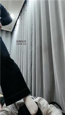 拽拽骑马鞭打/白袜脚踩虐 JS250116-11
