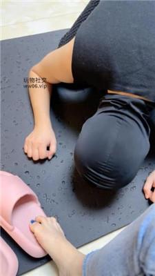 【爱秀套图】【安安sama】高跟凉鞋踩踏/近距离吮吸脚趾JS241216-28